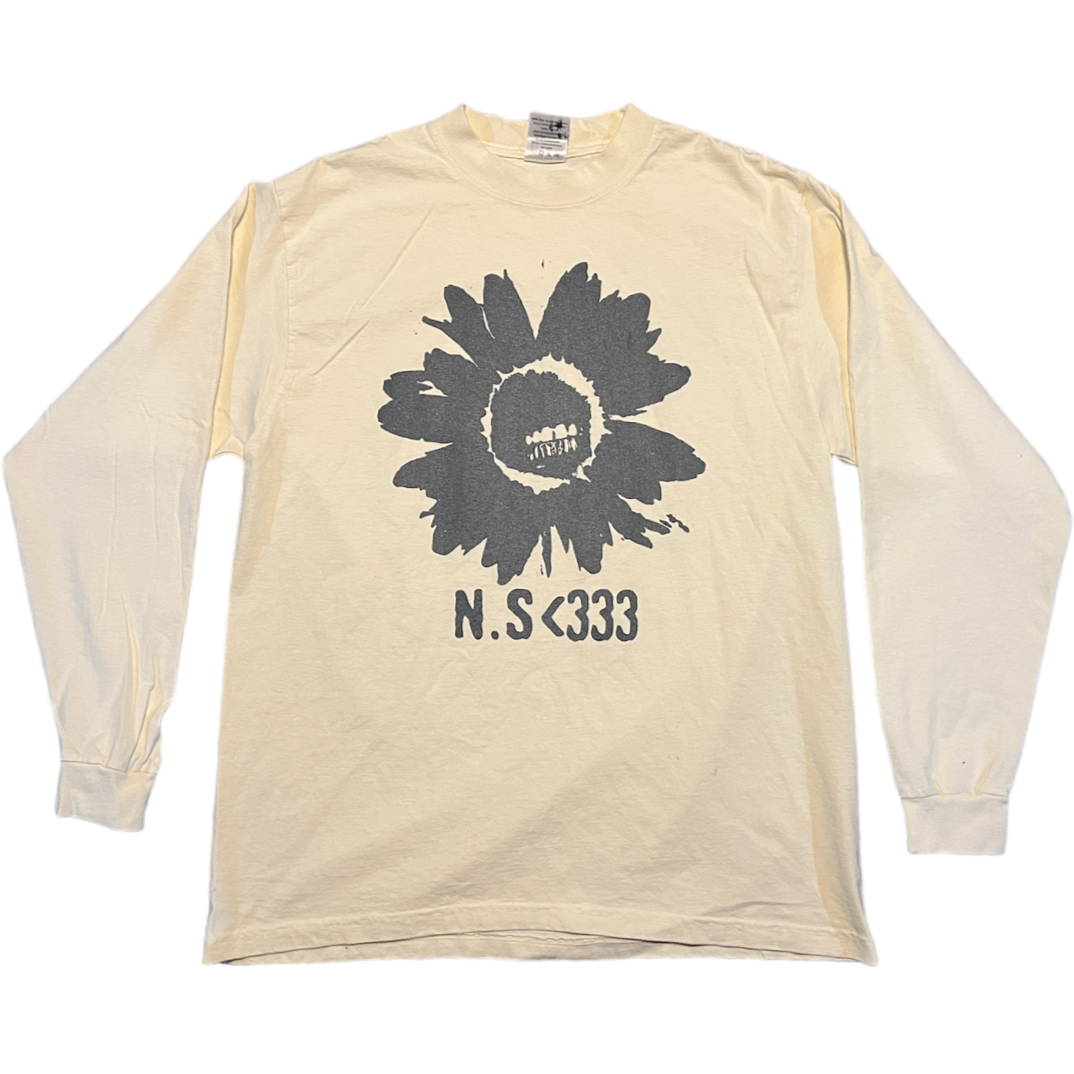 BLACK DAISI333S WORLD TOUR LONGSLEEVE